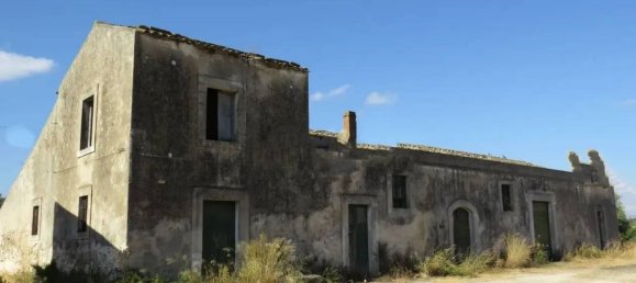 Casa de 10 divisões em Syracuse, Italy N.º 245742 6