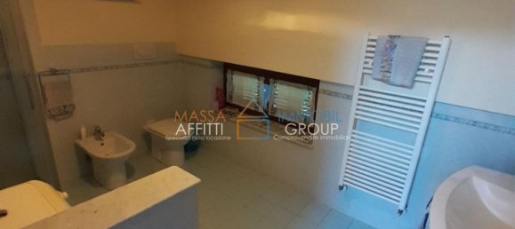 6 rooms House in Carrara, Italy No. 45795 27