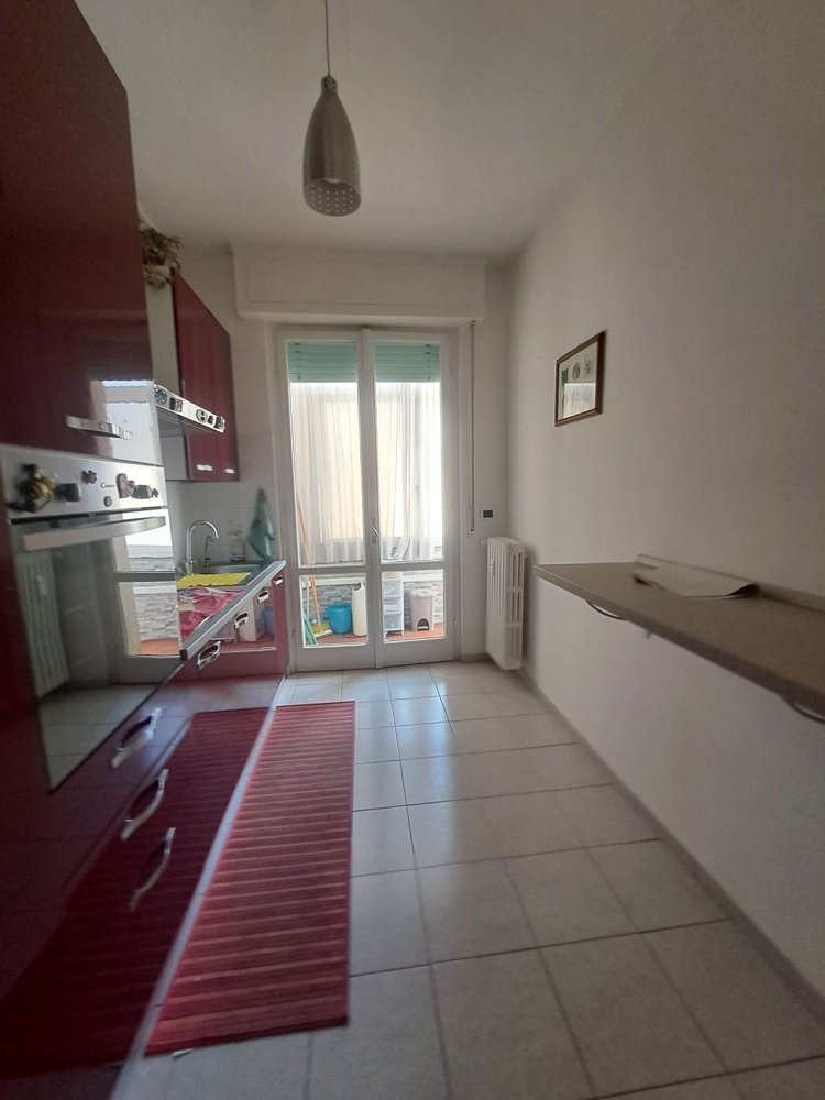 3 bedrooms Apartment in Livorno, Italy No. 338940