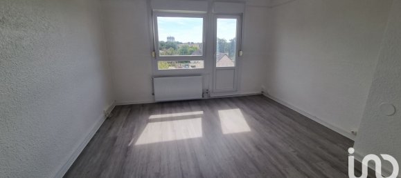 2 bedrooms Apartment in Chalons-en-Champagne, France No. 241011 4