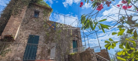 Вилла с 5 комнатами в Кампороссо, Италия № 306342 3