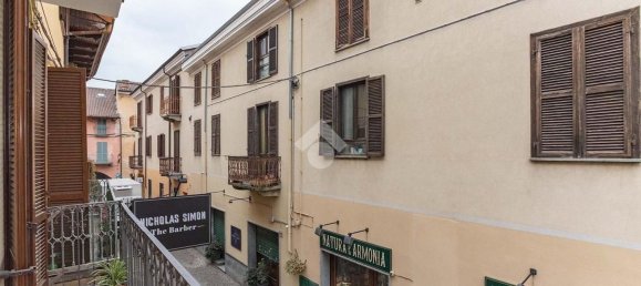 Квартира с 3 комнатами в Кьери, Италия № 1831 12