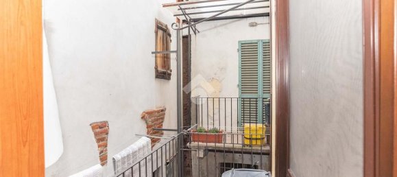 Квартира с 3 комнатами в Кьери, Италия № 1831 22