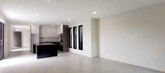 4 غرف نوم مقهى / مطعم في Pattaya, Thailand رقم 283 4