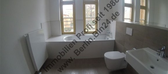 4 rooms Apartment in Hakenfelde, Germany No. 45052 2