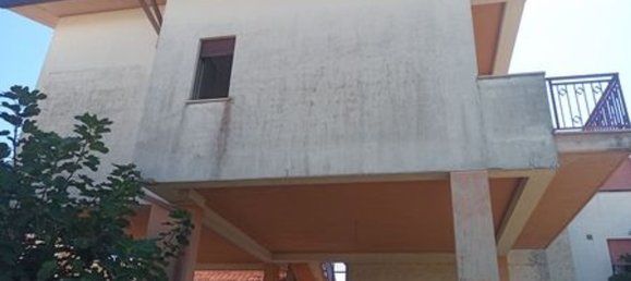 3 rooms Villa in Lanciano, Italy No. 30568 2