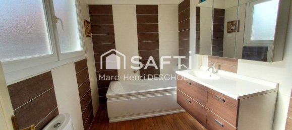 3 bedrooms House in Etaples, France No. 267619 2