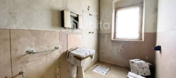 14-Zimmer Haus in Montevarchi, Italy, Nr. 77510 13