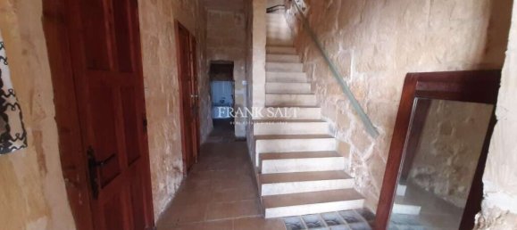 7 chambres Ferme à Xaghra, Malta No. 709 8