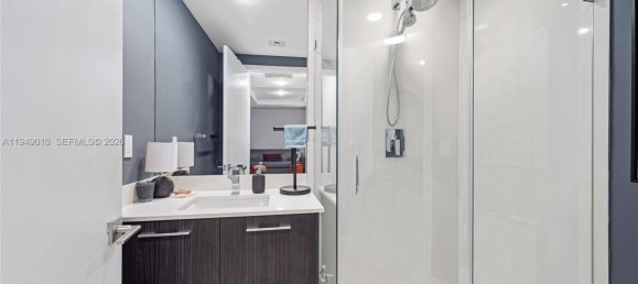 1 Schlafzimmer Gewerbliche Immobilien in Miami, USA, Nr. 615487 11