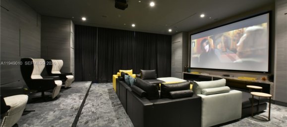 1 Schlafzimmer Gewerbliche Immobilien in Miami, USA, Nr. 615487 4