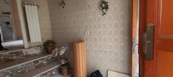 3 rooms House in Enna, Italy No. 305268 2