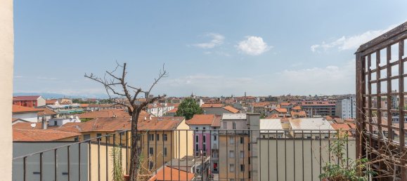 4 rooms Apartment in Milan, Italy No. 333224 30