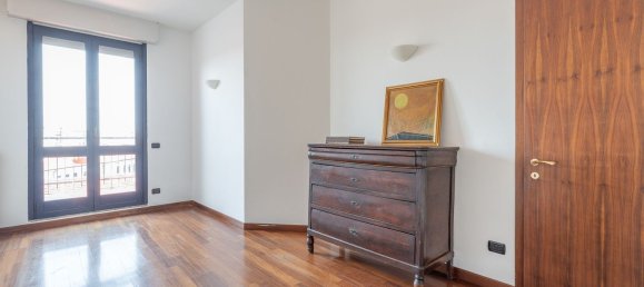 4 rooms Apartment in Milan, Italy No. 333224 15