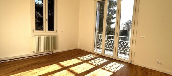 5 rooms Apartment in Treviso, Italy No. 216380 8