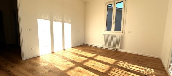 5 rooms Apartment in Treviso, Italy No. 216380 10