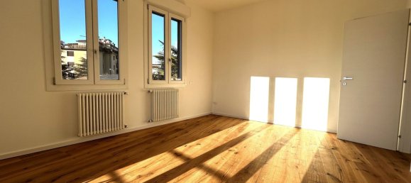5 rooms Apartment in Treviso, Italy No. 216380 14