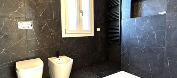 5 rooms Apartment in Treviso, Italy No. 216380 19