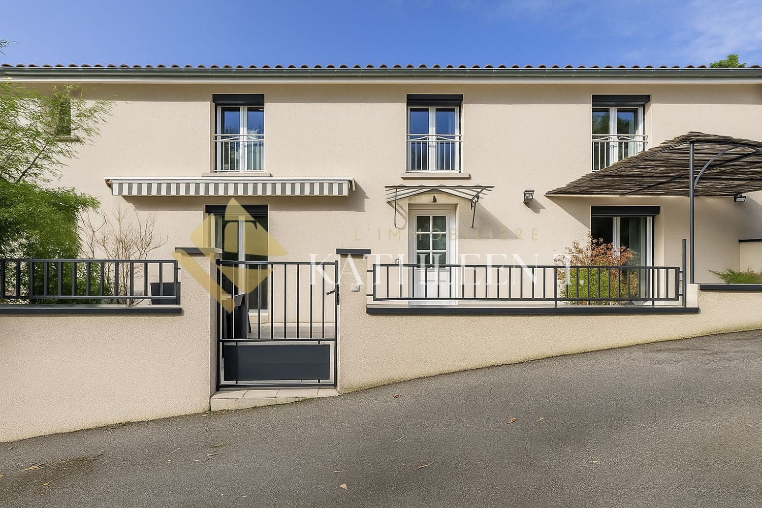 4 Schlafzimmer Haus in Vienne, France, Nr. 302350