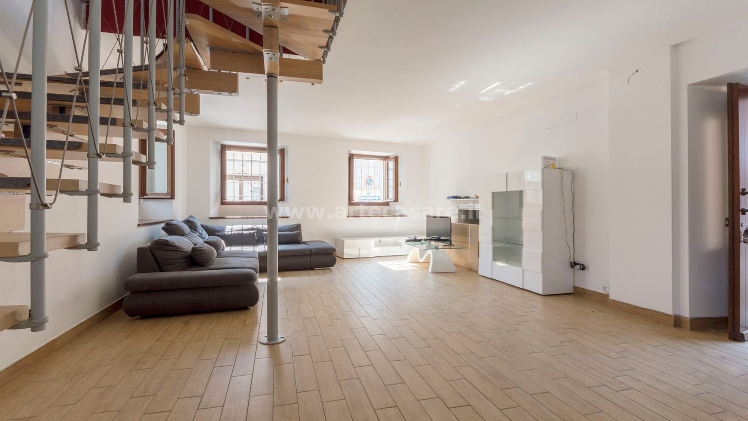 4 bedrooms Duplex in Vanzaghello, Italy No. 330375