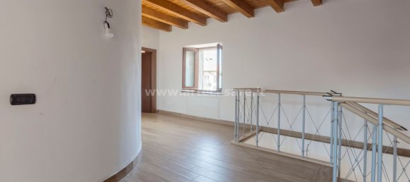 4 bedrooms Duplex in Vanzaghello, Italy No. 330375 10