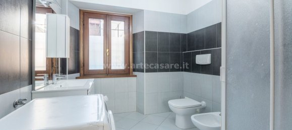 4 bedrooms Duplex in Vanzaghello, Italy No. 330375 8
