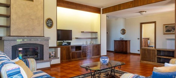 4 bedrooms Villa in Casei Gerola, Italy No. 295890 17