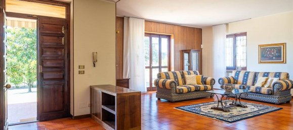 4 bedrooms Villa in Casei Gerola, Italy No. 295890 11