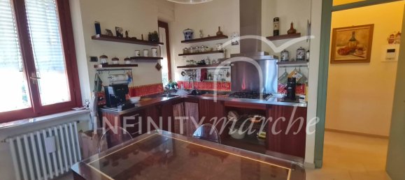 Villa de 4 dormitorios en Appignano, Italy No. 111713 20