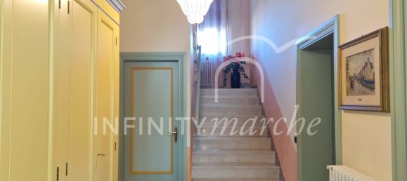 Villa de 4 dormitorios en Appignano, Italy No. 111713 13