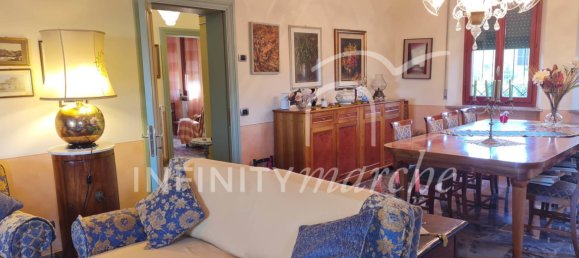 Villa de 4 dormitorios en Appignano, Italy No. 111713 16