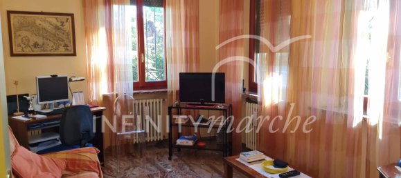 Villa de 4 dormitorios en Appignano, Italy No. 111713 14