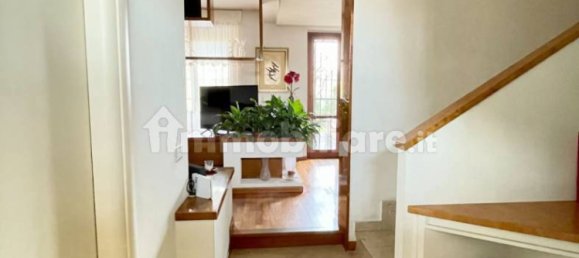 3 bedrooms Villa in Seveso, Italy No. 25152 8