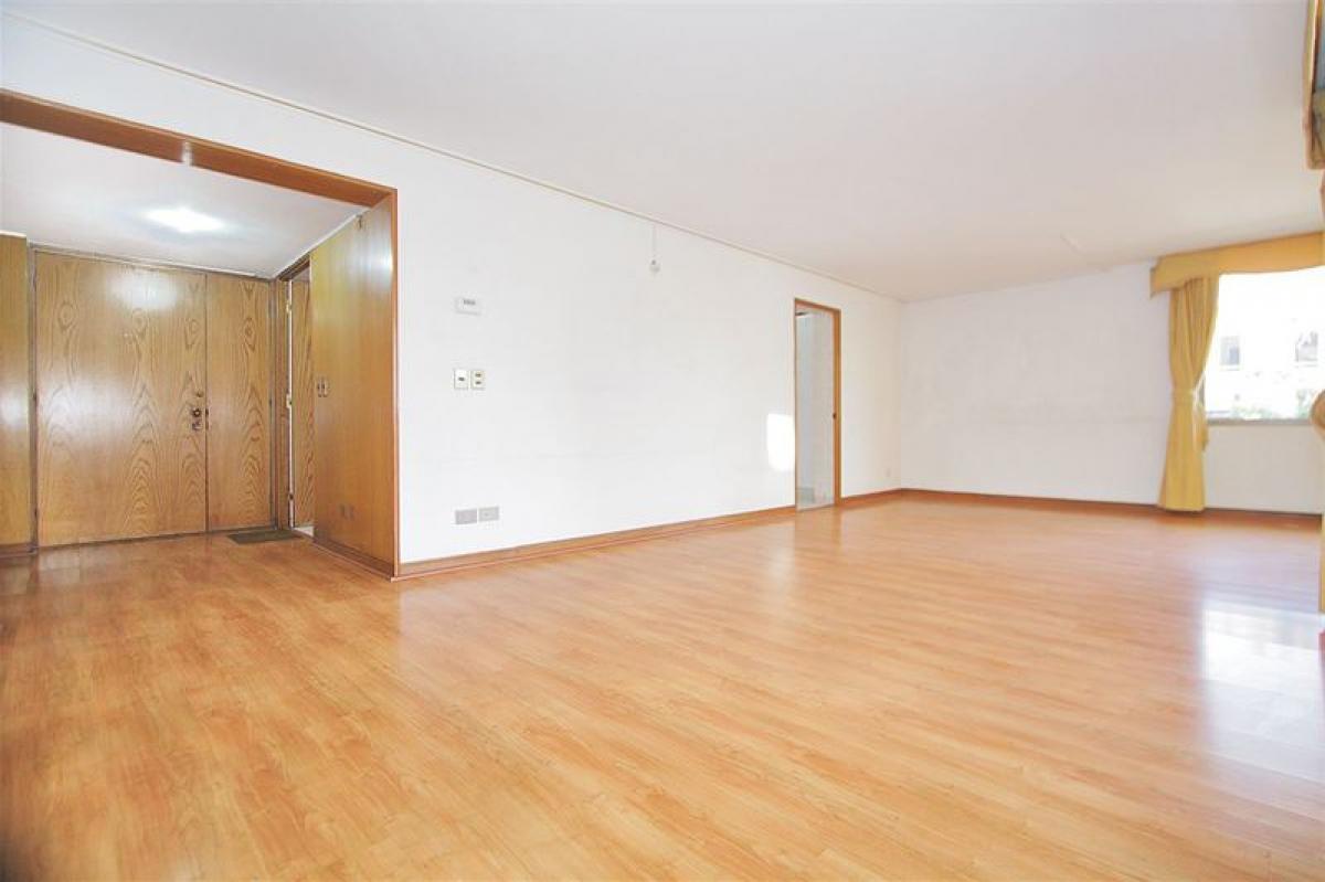 3 bedrooms Apartment in Santiago, Chile No. 2428