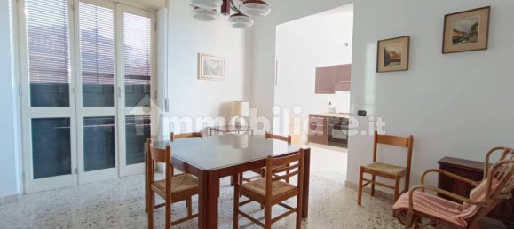 3 Schlafzimmer Wohnung in Gerenzano, Italy, Nr. 350978 2
