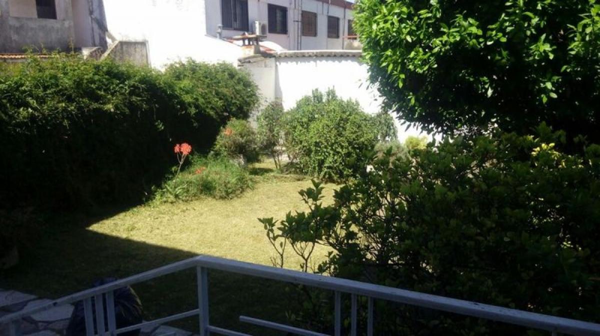 3 bedrooms House in Moron, Argentina No. 11133