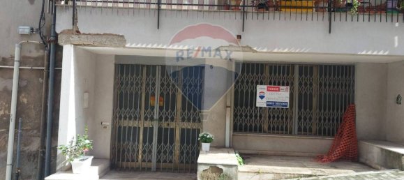 5 rooms Commercial property in Ragusa, Italy No. 55104 3