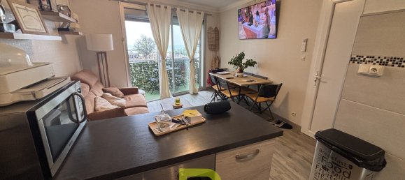 2-salle Appartement à Agde, France No. 324132 6