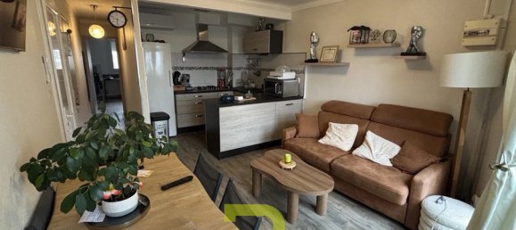 2-salle Appartement à Agde, France No. 324132 2