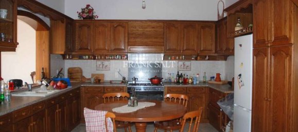 4 bedrooms House in Nadur, Malta No. 5603 14