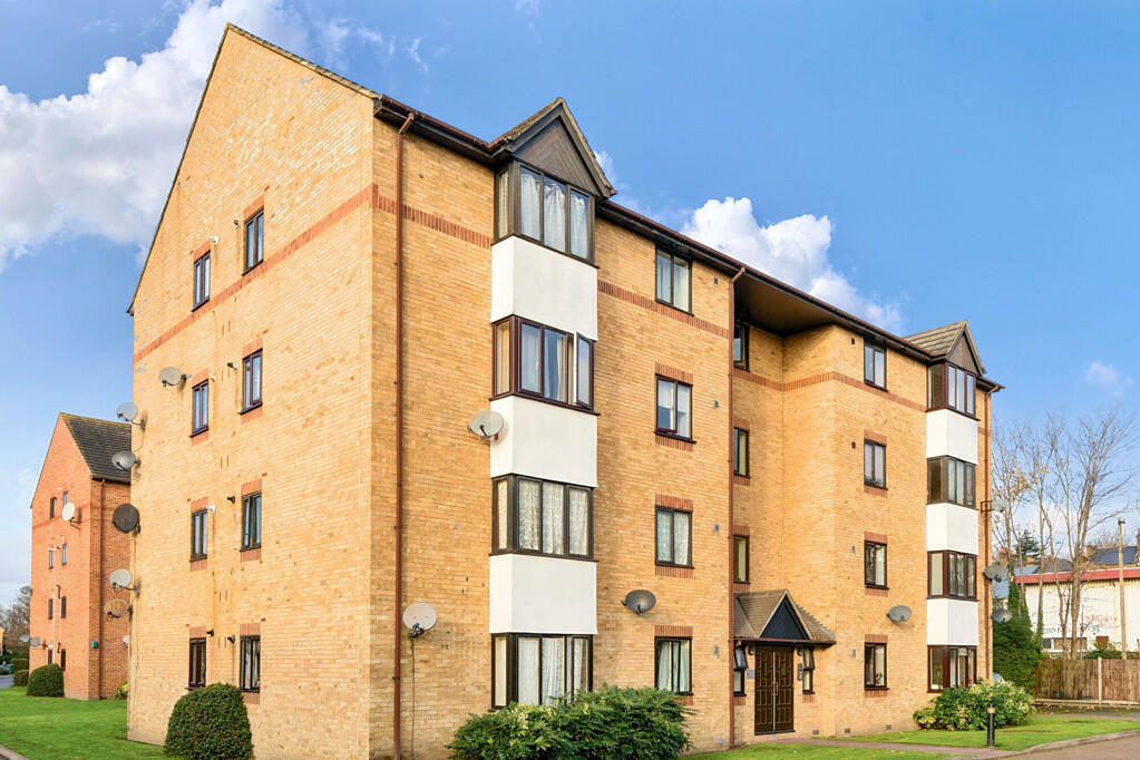 1 bedroom Apartment in London, United Kingdom No. 7613