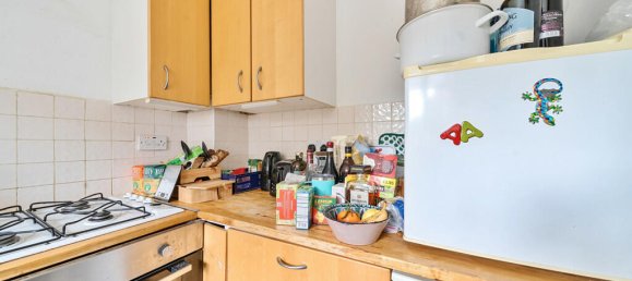 1 bedroom Apartment in London, United Kingdom No. 7613 4