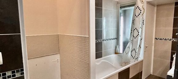 3 bedrooms House in Romainville, France No. 327159 6