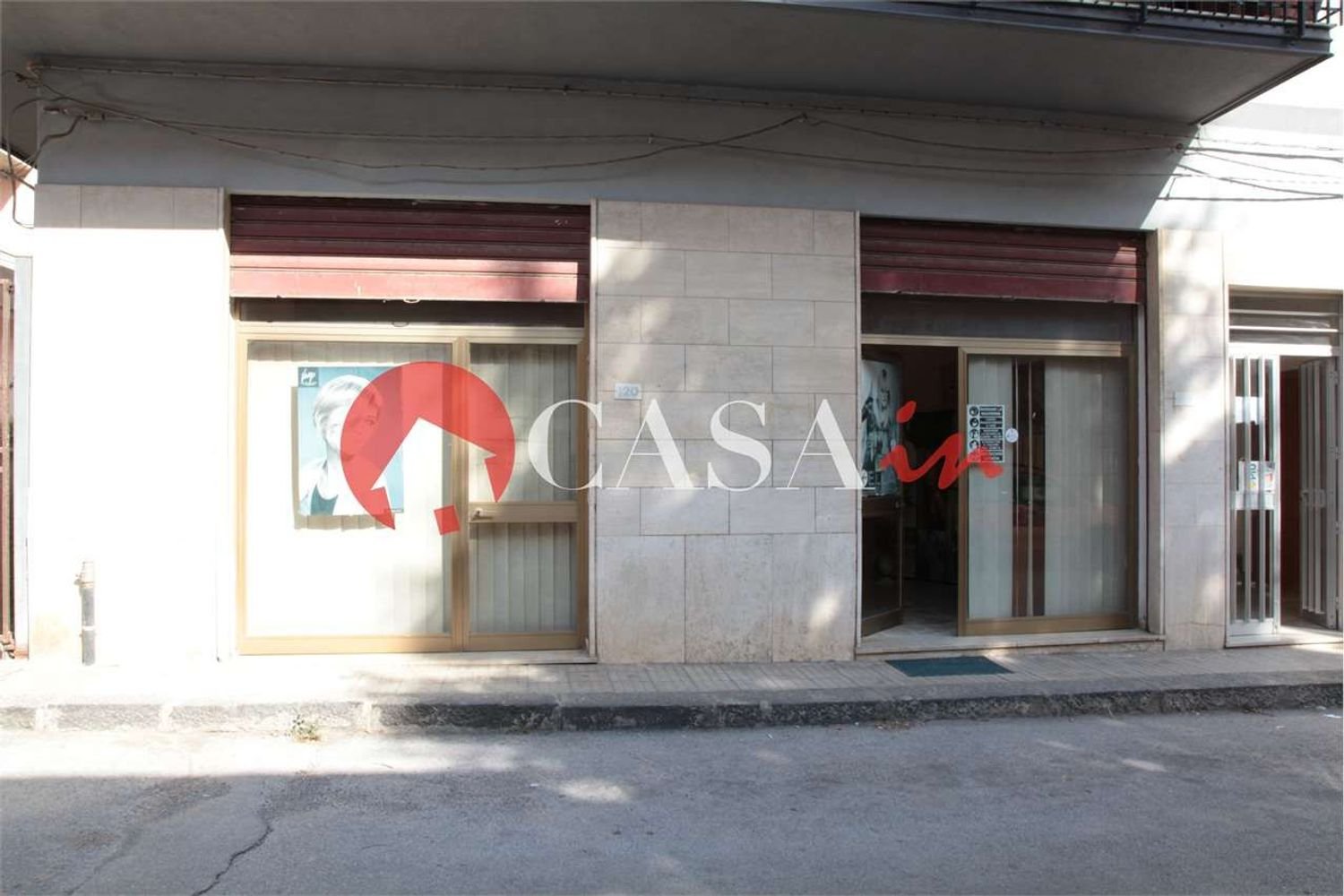  عقار تجاري في Sant'Agata di Militello, Italy 100متر مربع رقم 130711