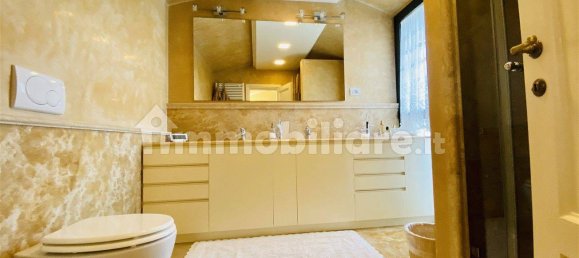 4 bedrooms Villa in Lucca, Italy No. 229162 17