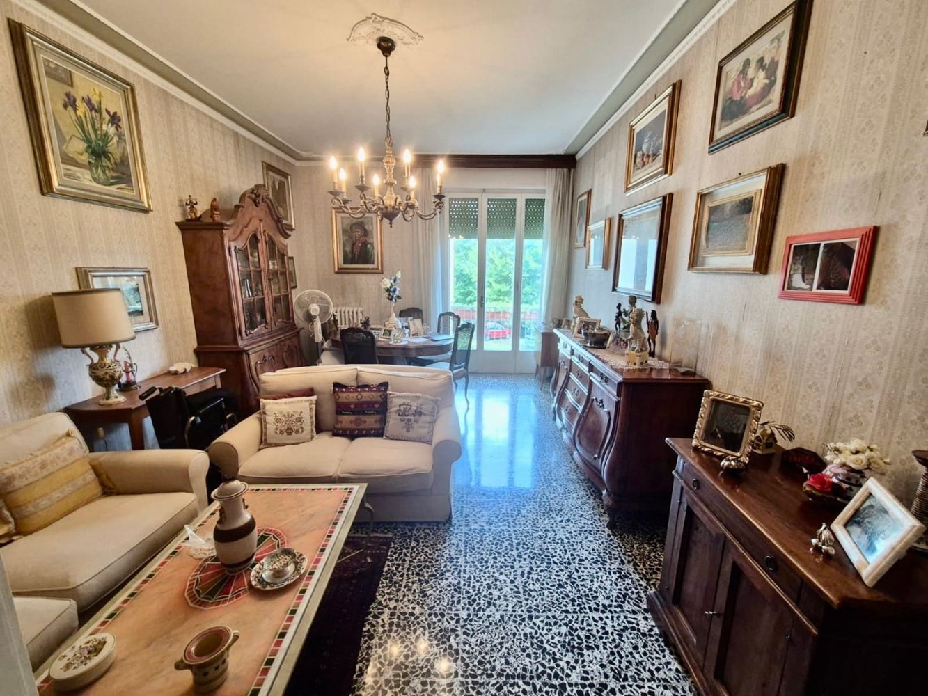 5 bedrooms Apartment in Florence, Italy No. 333320