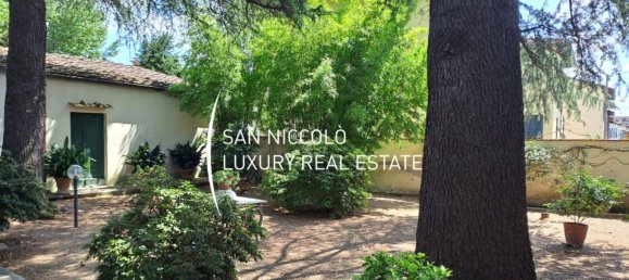 6 bedrooms Villa in Florence, Italy No. 212403 9