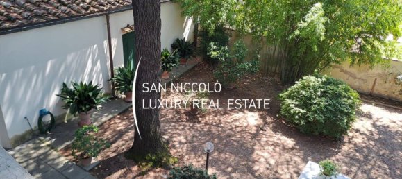 6 bedrooms Villa in Florence, Italy No. 212403 11