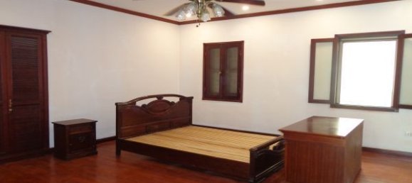 4 bedrooms Villa in Tay Ho, Vietnam No. 6694 18