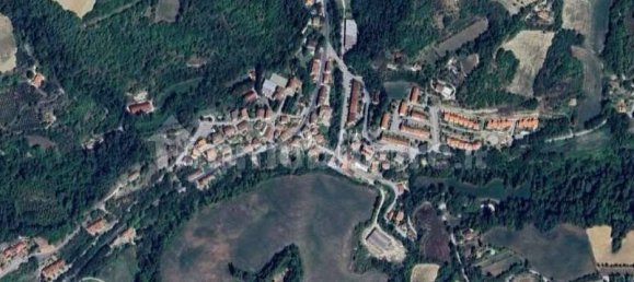 Apartamento de 2 dormitorios en Urbino, Italy No. 344586 4